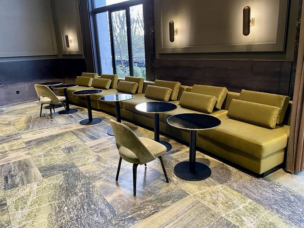 Banquette près de Amilly